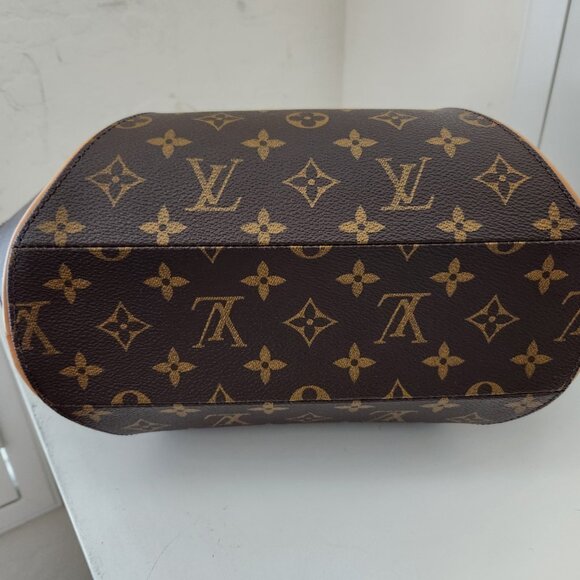 Gorgeous Vintage Louis Vuitton Ellipse MM - Picture 11 of 13